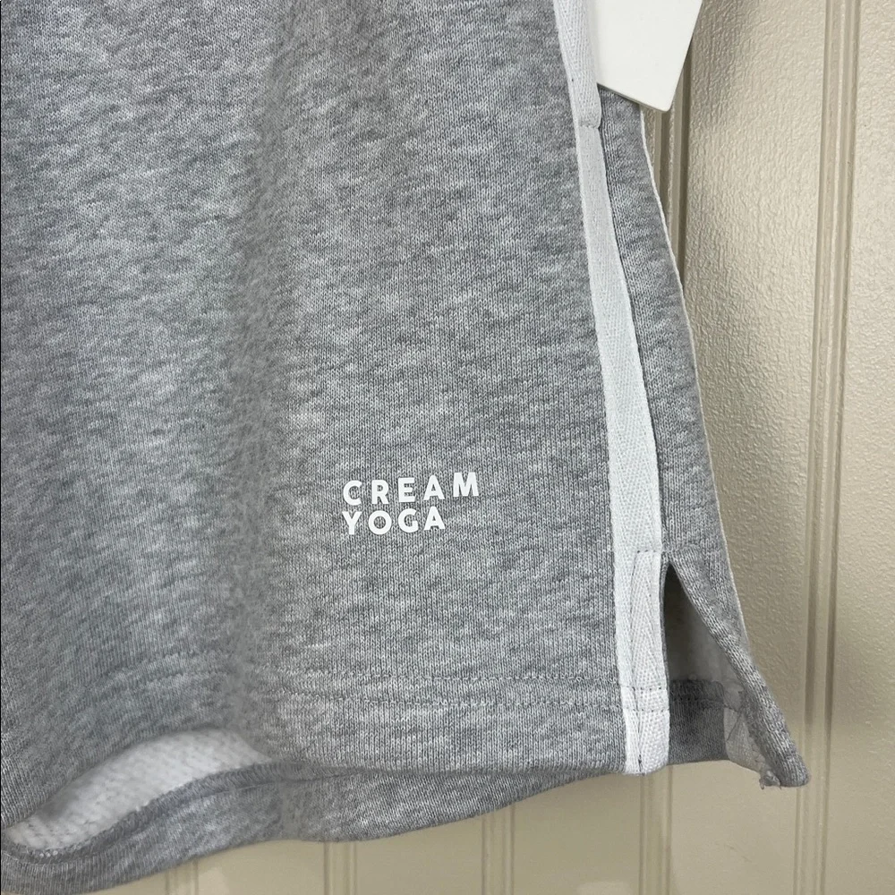 NWT Cream Yoga Dani Sweat Shorts Heather Gray 100% Cotton Size Small